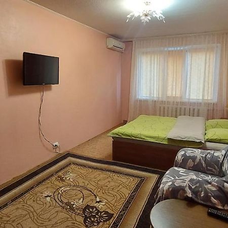 Nice Apartment Kiev Luaran gambar
